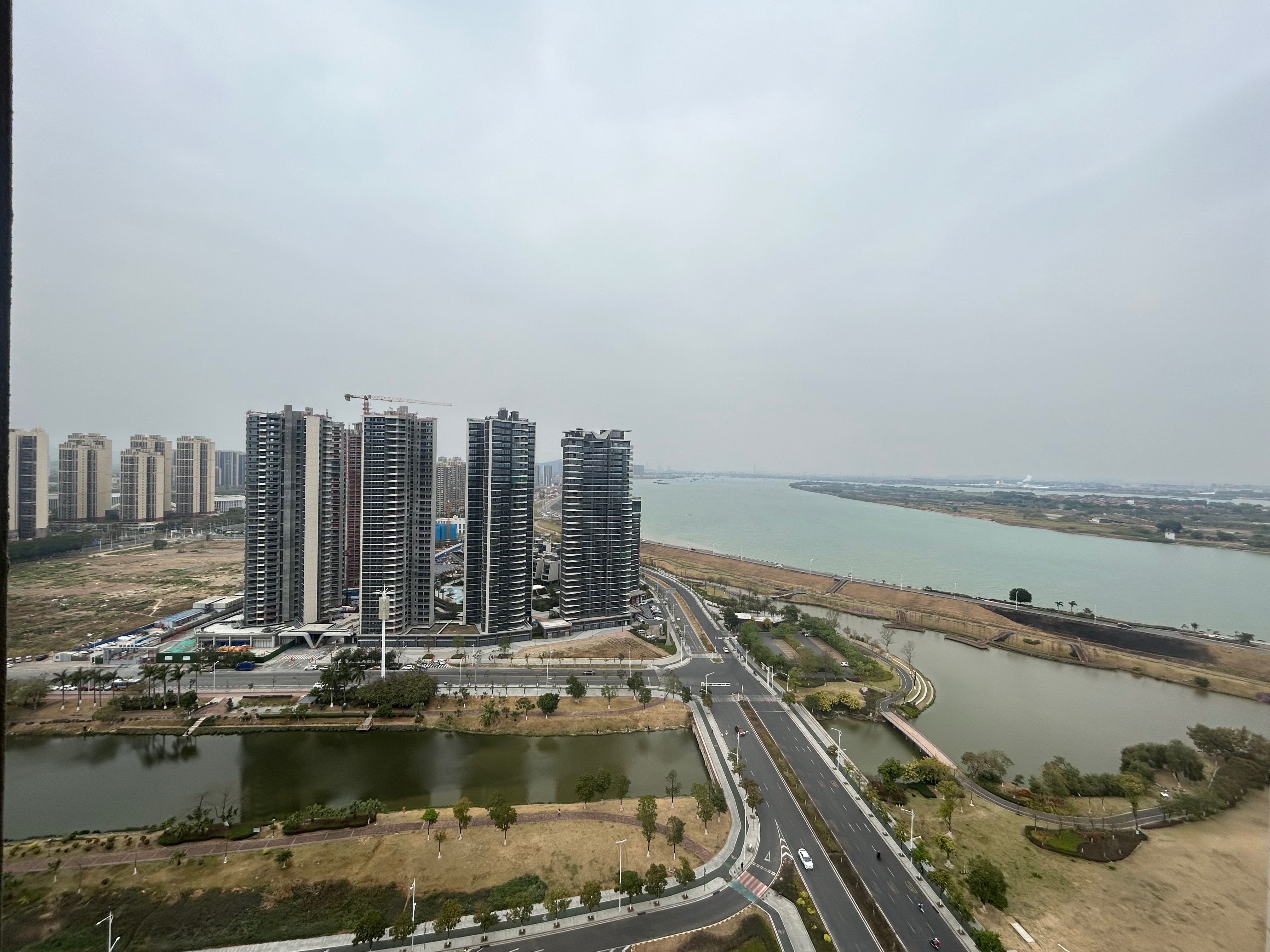 笋！望江及湿地公园，万科西江悦全新精装四房未住过，靓楼层，视野开阔