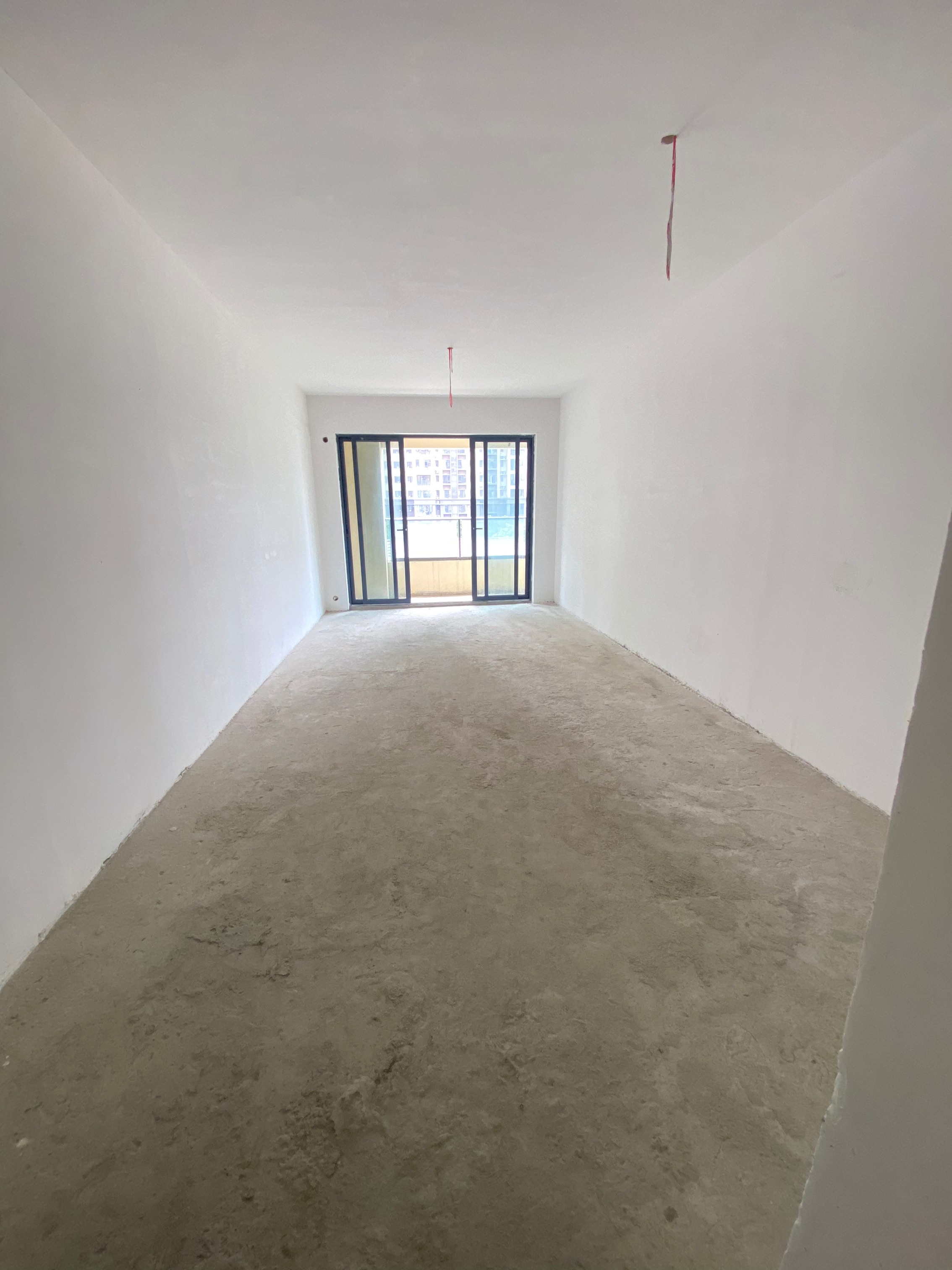 小区地理位置优越，交通便捷 中高楼层 户型方正 性价比高
