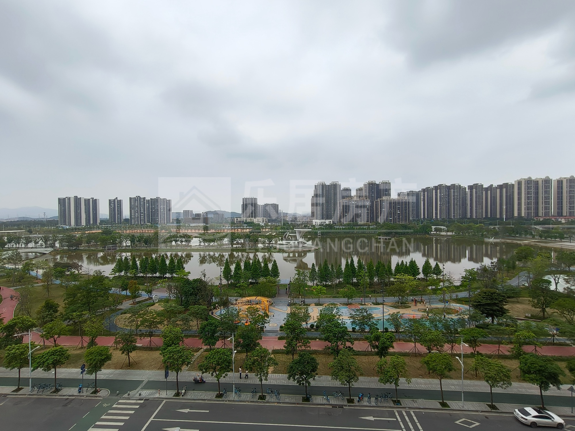 出售高明钧明城3室2厅2卫96平米77万住宅