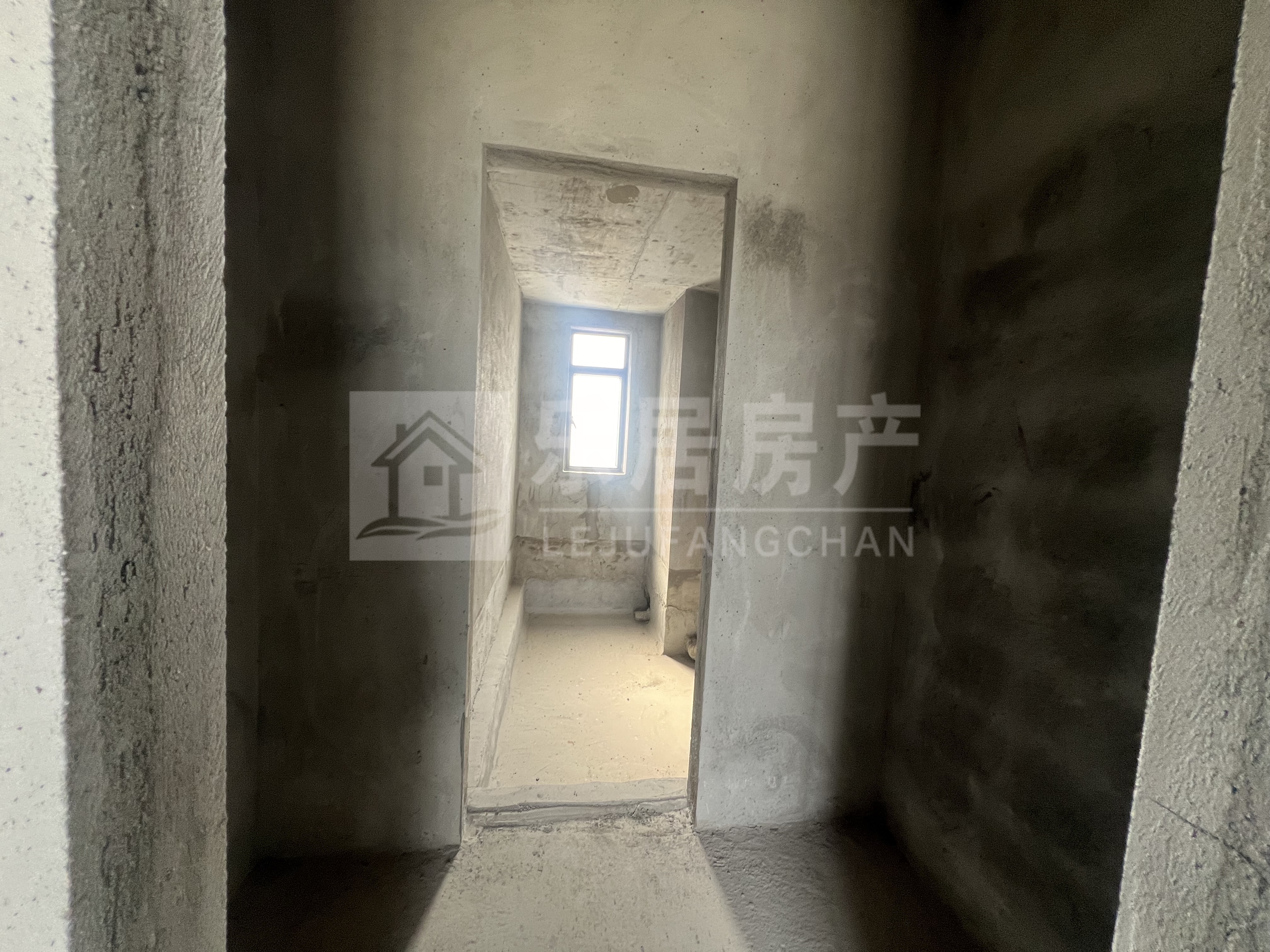 出售高明钧明城4室2厅2卫109平米96万住宅