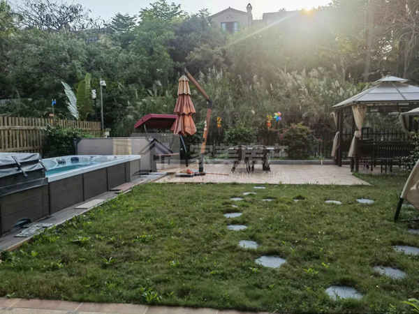 豪装5房别墅 无按揭 带200方花园 花园建好游泳池 业主回老家发展出售
