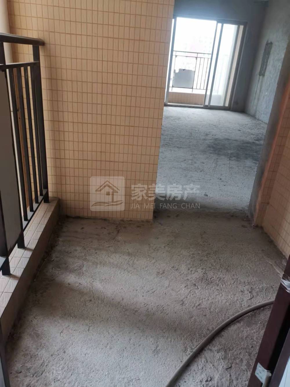 首付5万 三洲水岸华庭 电梯13楼 南向望花园 带大入户格局靓仔 真实房源