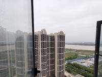 西江新城勤天汇商圈 公寓性质高楼层非顶 精装修 仅售30万