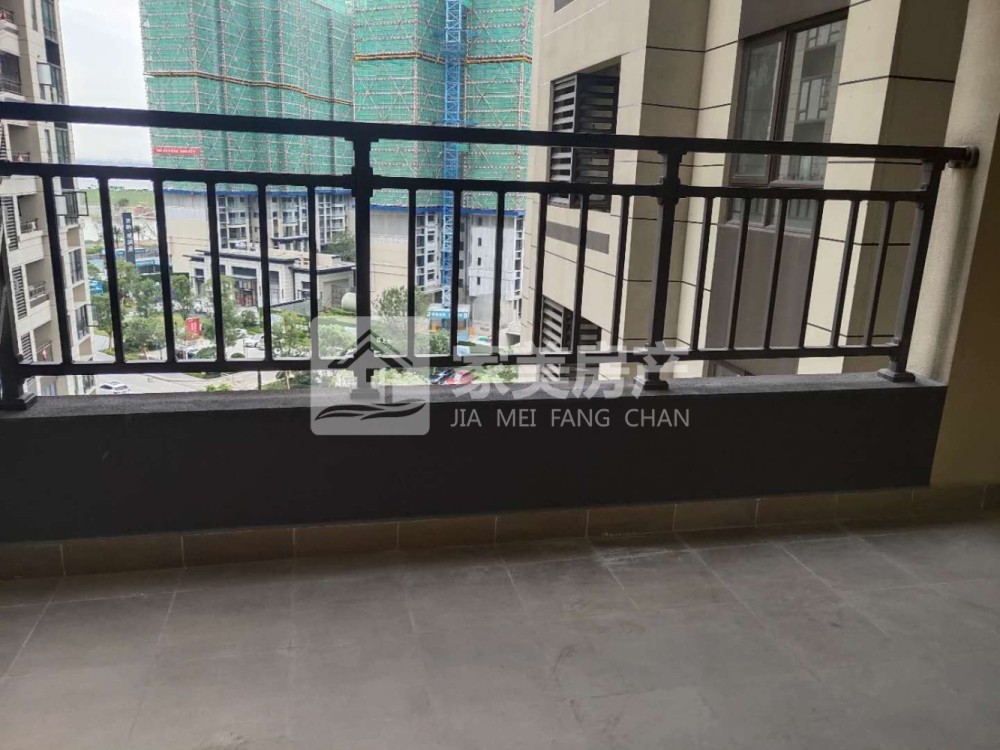 万科美的西江悦 精装4房 仅售102万 周边配套完善 交通方便 随时看房