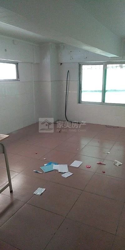 荷城 -荷香路 -阳光幼儿园附近 100方店铺