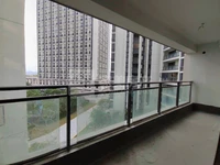 中南滨江国际 超靓户型 四房南北对流电梯中层 带7米大阳台全新现楼未住单价5字头