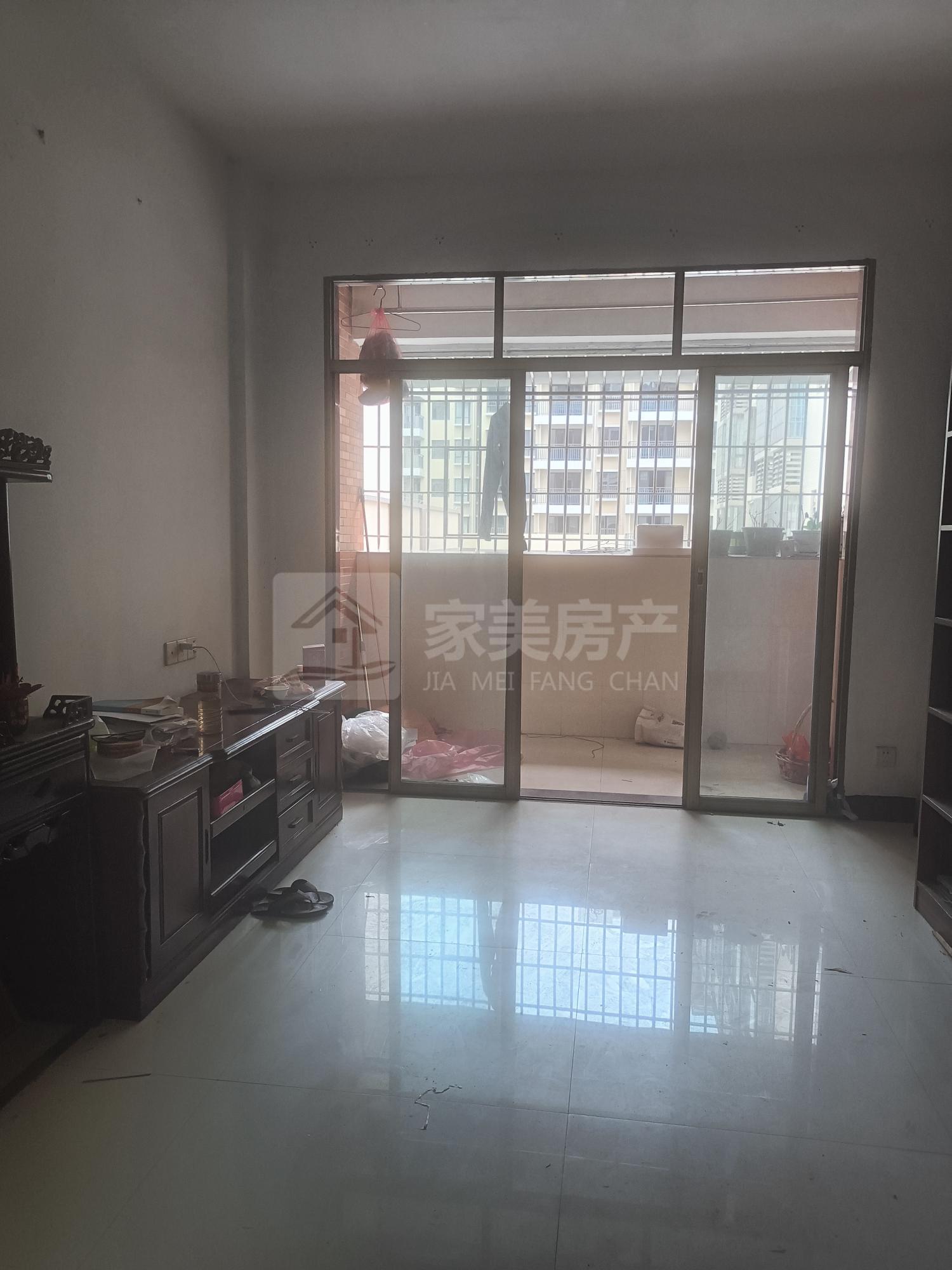 笋！河江俏品雅筑！南向靓楼层！单价3800一方！送你全屋家电！毛坯价买带装修！