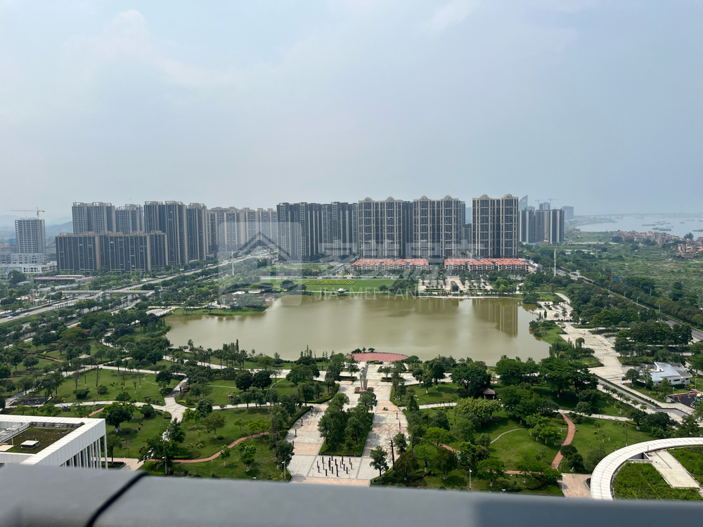 新城看到明湖公园一二期房源 南北对流户型中高楼层无遮挡 稀缺房源价格可谈