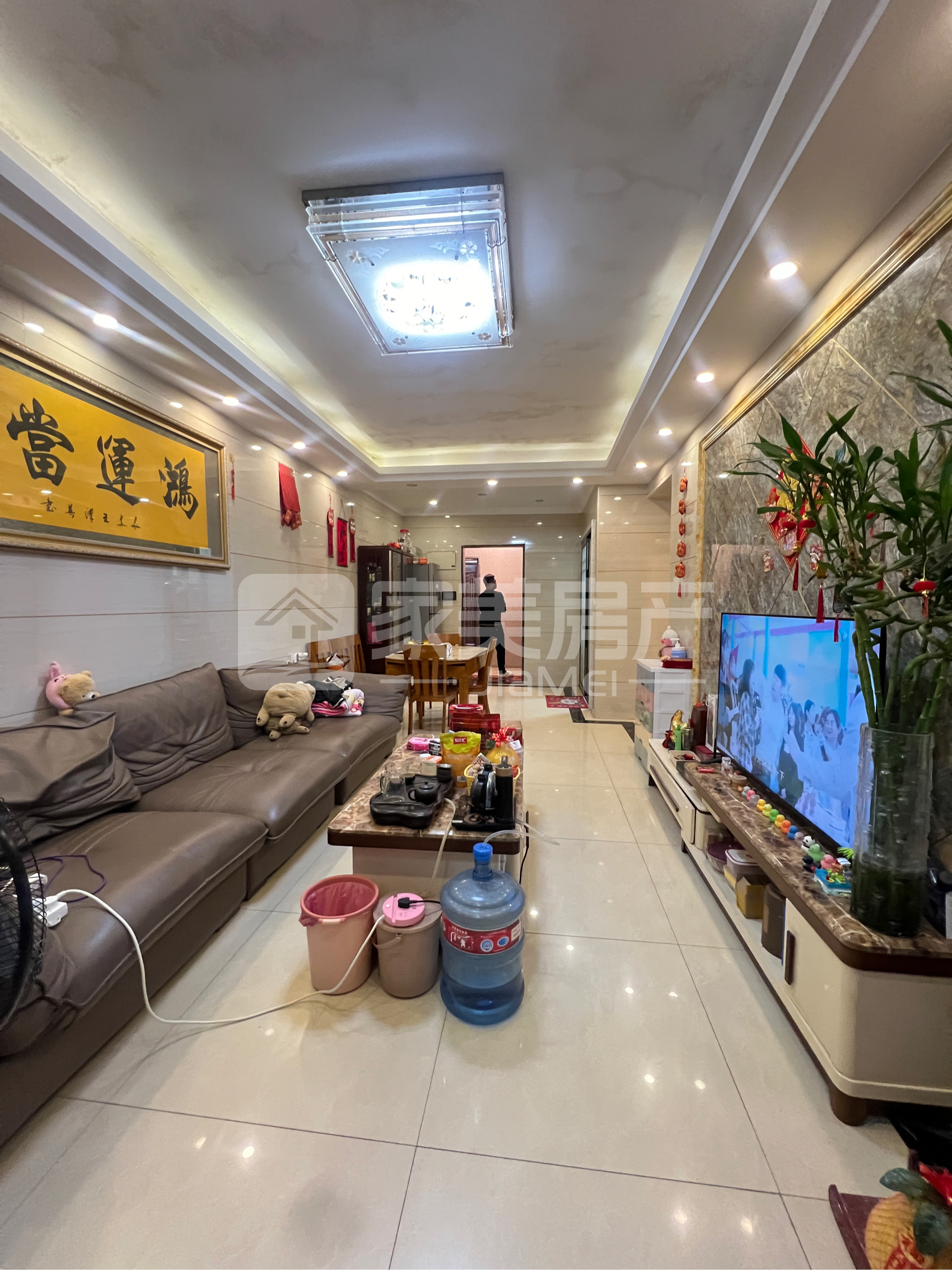 山林水语，电梯靓楼层，带30方平台，精装修3房，总价5字头