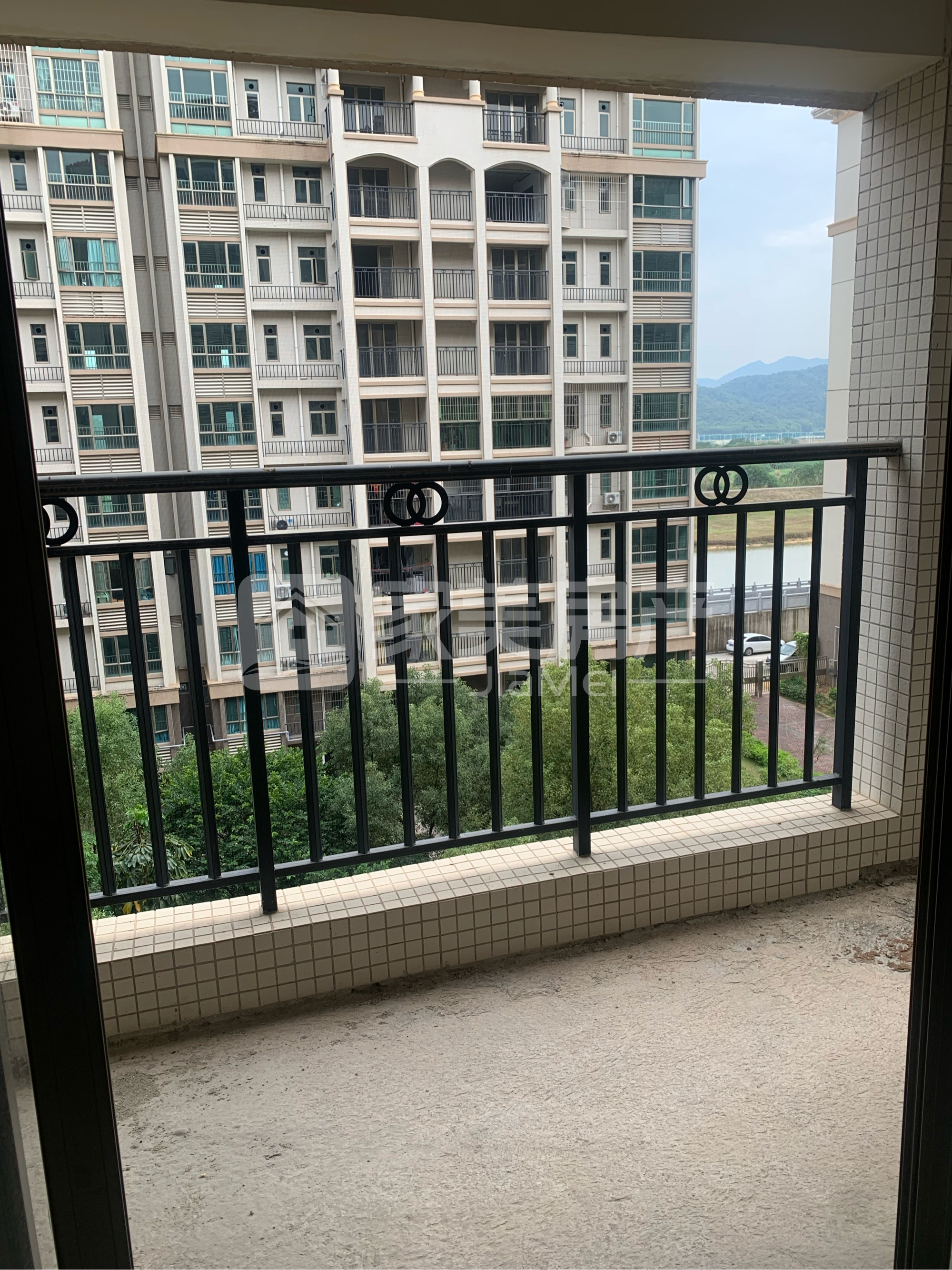 沧江水岸花园，电梯靓楼层，南北对流，总价3字头