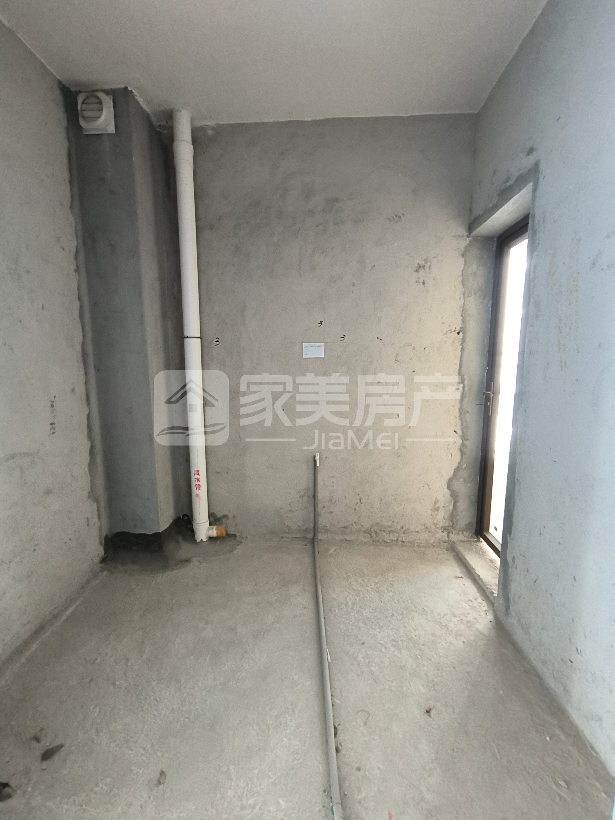 河江中间楼层中间位置 不靠路边首付4万上车月供1千多随时看房